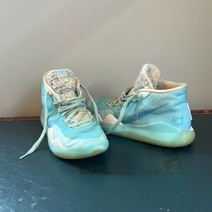 Kevin Durant Basketball Sneakers - custom color